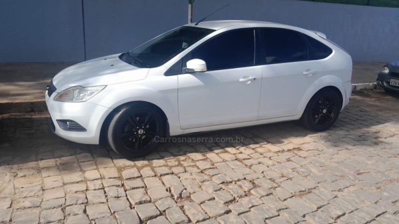FOCUS 1.6 GLX SIGMA 16V FLEX 4P MANUAL - 2013 - FARROUPILHA