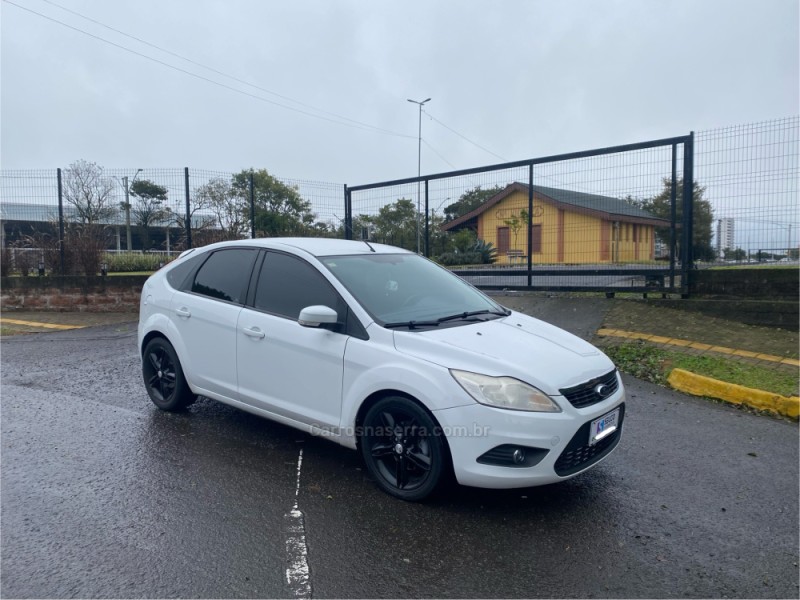 FOCUS 1.6 GLX SIGMA 16V FLEX 4P MANUAL - 2013 - FARROUPILHA