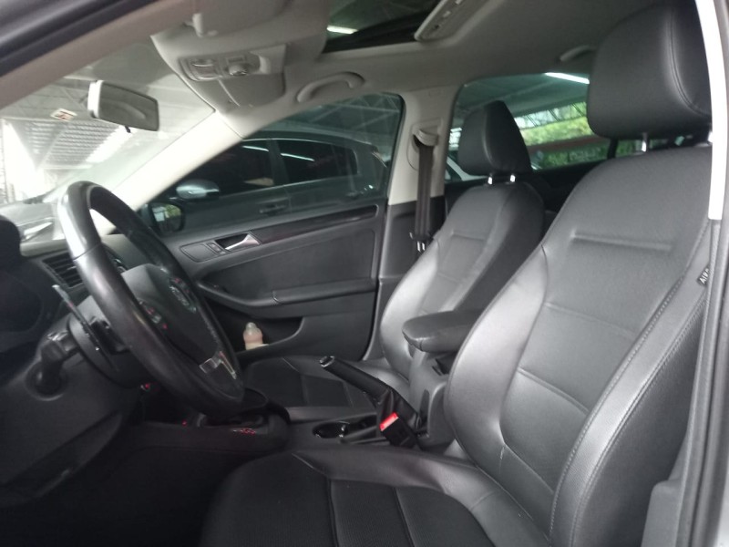 JETTA 2.0 COMFORTLINE FLEX 4P TIPTRONIC - 2014 - CAXIAS DO SUL