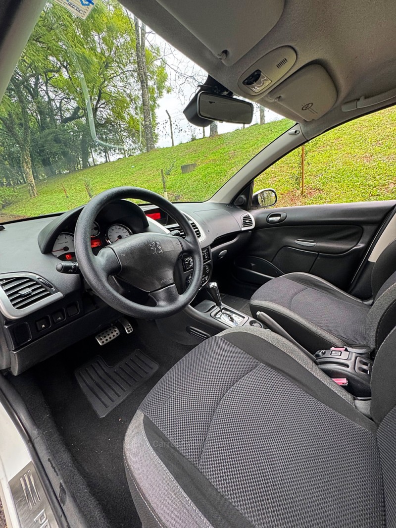 207 1.6 XS 16V FLEX 4P AUTOMÁTICO - 2013 - PASSO FUNDO