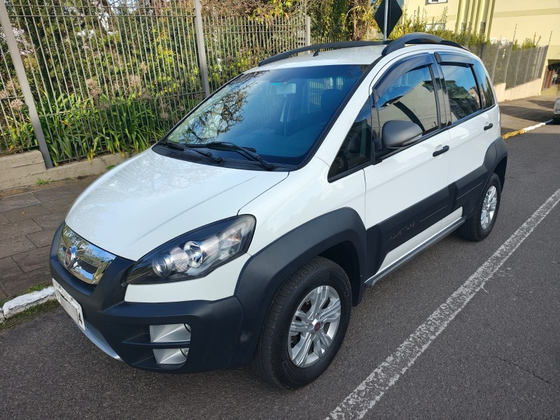 IDEA 1.8 MPI ADVENTURE 16V FLEX 4P MANUAL