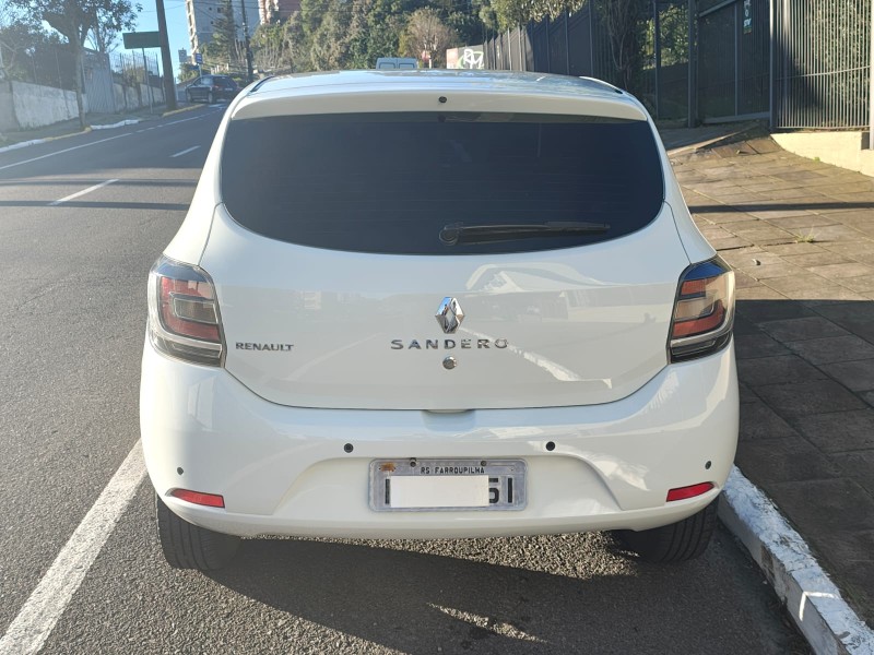 SANDERO 1.0 VIBE 12V FLEX 4P MANUAL - 2018 - FARROUPILHA