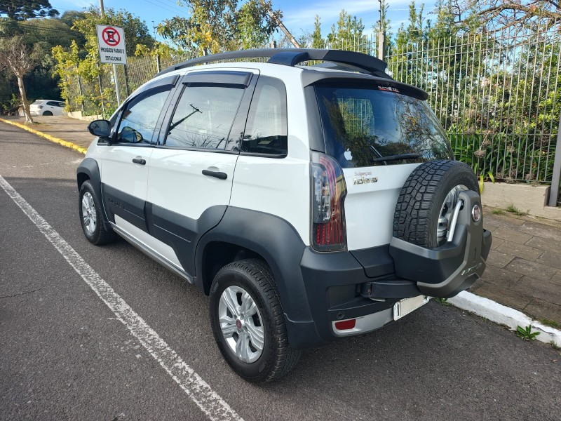 IDEA 1.8 MPI ADVENTURE 16V FLEX 4P MANUAL - 2013 - FARROUPILHA