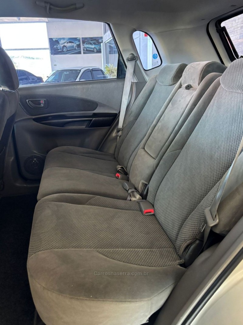 TUCSON 2.0 MPFI GLS 16V 143CV 2WD FLEX 4P AUTOMÁTICO - 2012 - IGREJINHA