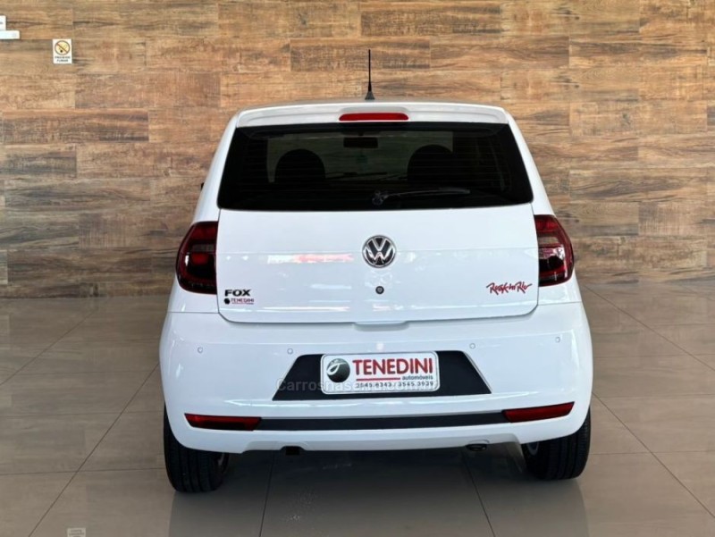 FOX 1.6 MI ROCK IN RIO 8V FLEX 4P MANUAL - 2014 - IGREJINHA
