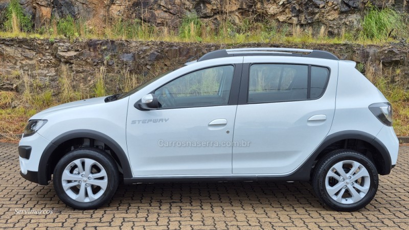 SANDERO 1.6 STEPWAY 8V FLEX 4P MANUAL - 2015 - SãO MARCOS