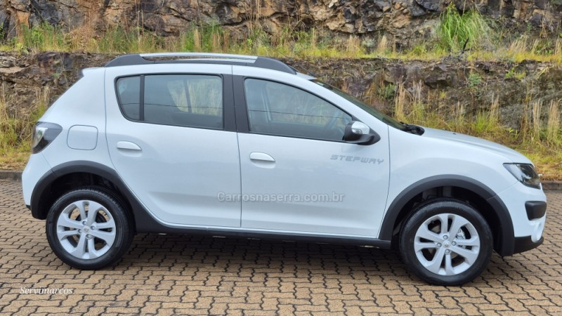 SANDERO 1.6 STEPWAY 8V FLEX 4P MANUAL - 2015 - SãO MARCOS