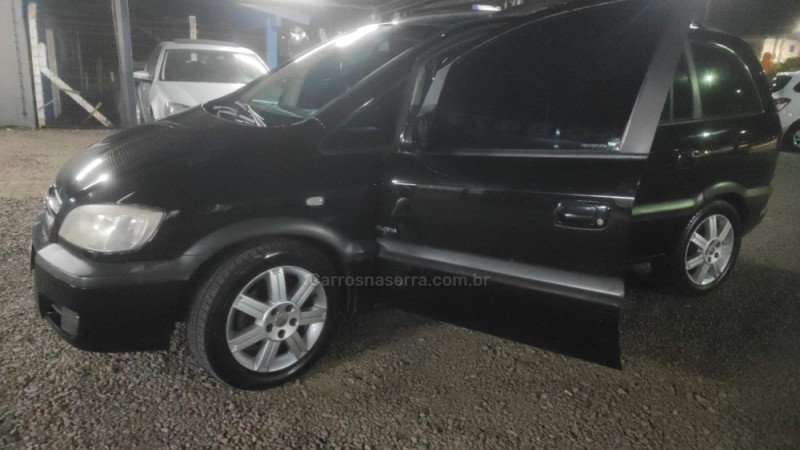 ZAFIRA 2.0 MPFI ELITE 8V FLEX 4P MANUAL - 2009 - TAQUARA