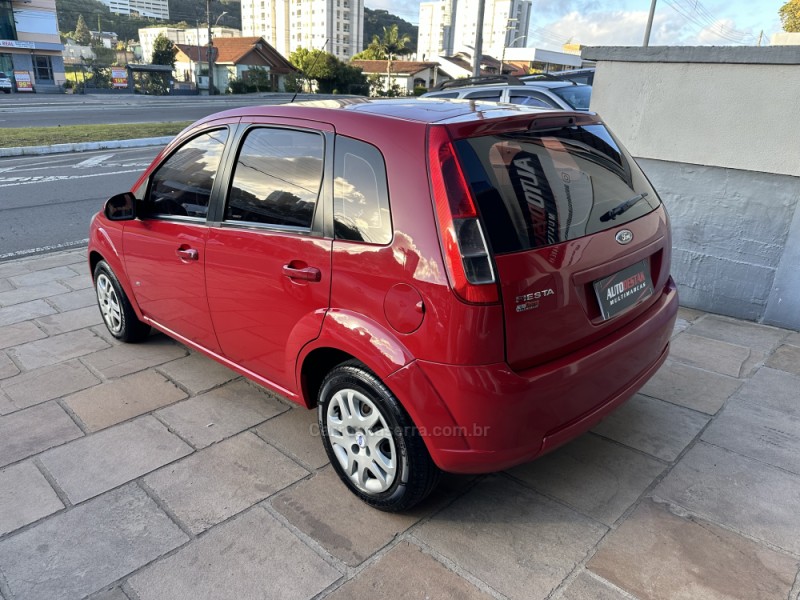 FIESTA 1.0 SE 8V FLEX 4P MANUAL - 2014 - CAXIAS DO SUL