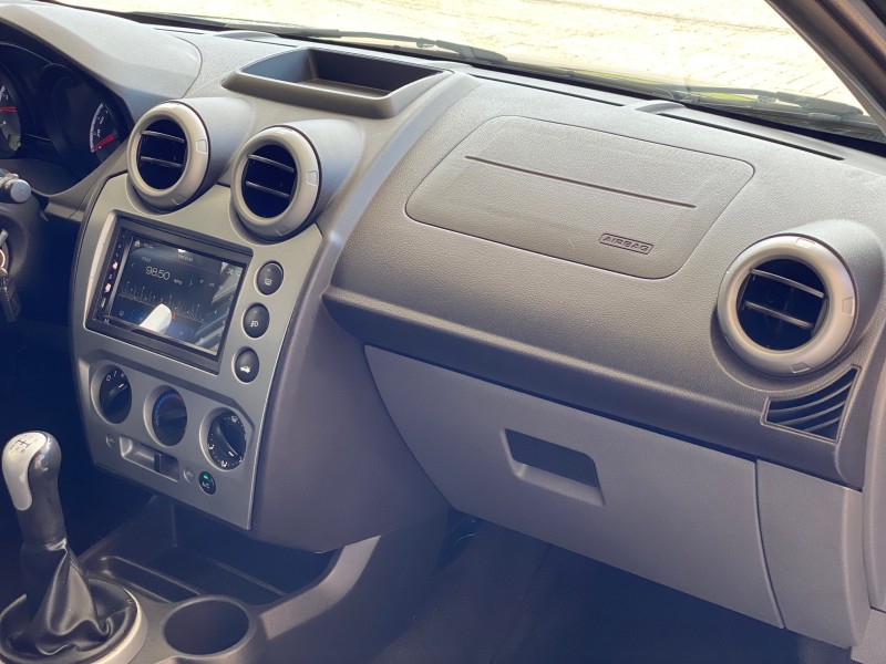 FIESTA 1.0 MPI CLASS 8V GASOLINA 4P MANUAL - 2014 - CAXIAS DO SUL