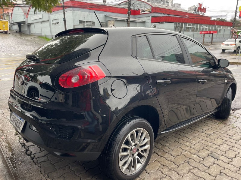 BRAVO 1.8 ESSENCE 16V FLEX 4P AUTOMATIZADO - 2016 - CAXIAS DO SUL