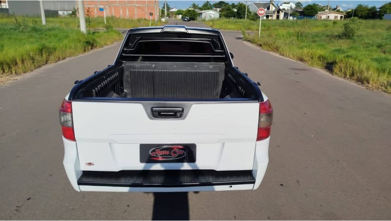 MONTANA 1.4 MPFI LS CS 8V FLEX 2P MANUAL - 2015 - CANDELáRIA