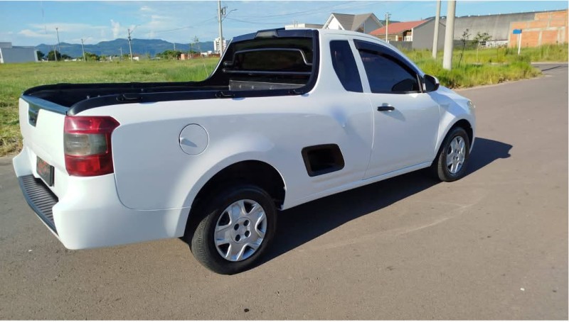 MONTANA 1.4 MPFI LS CS 8V FLEX 2P MANUAL - 2015 - CANDELáRIA