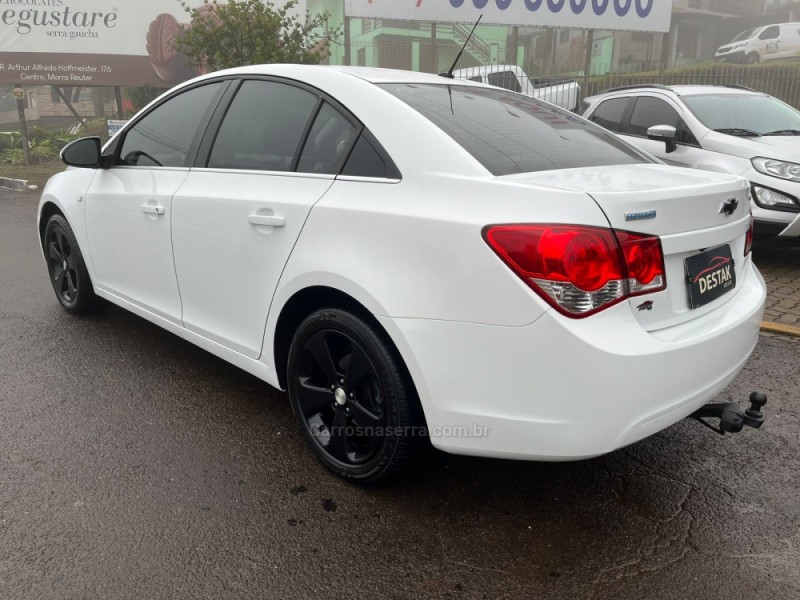 CRUZE 1.8 LT 16V FLEX 4P AUTOMÁTICO - 2014 - DOIS IRMãOS