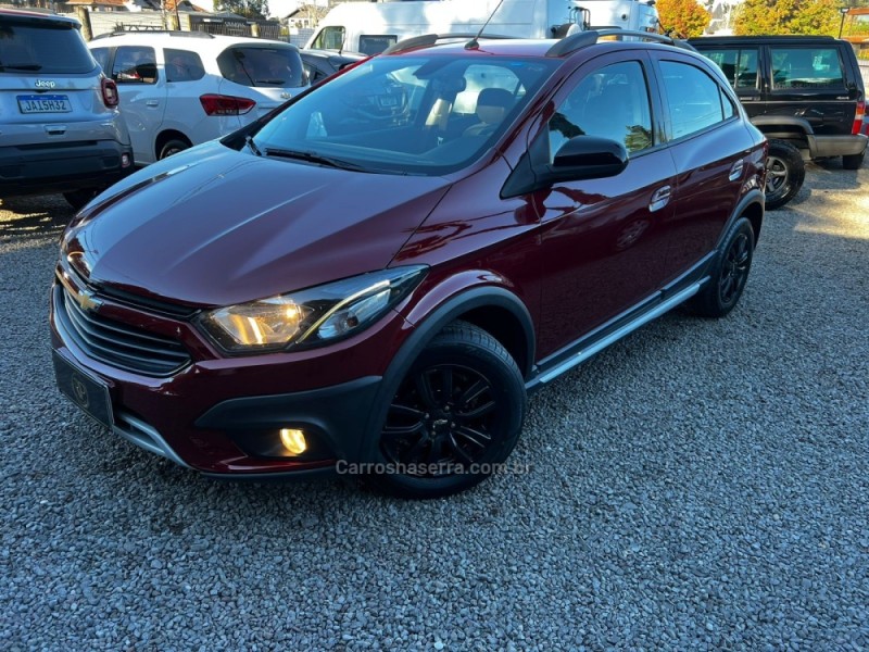 ONIX 1.4 MPFI ACTIV 8V FLEX 4P MANUAL - 2019 - CANELA