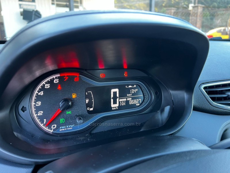 ONIX 1.4 MPFI ACTIV 8V FLEX 4P MANUAL - 2019 - CANELA
