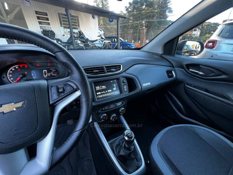 ONIX 1.4 MPFI ACTIV 8V FLEX 4P MANUAL - 2019 - CANELA