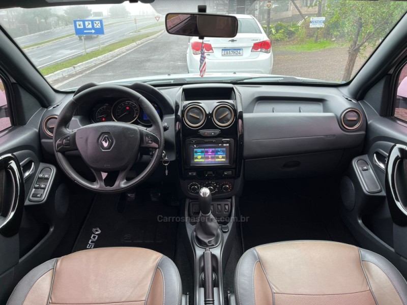 DUSTER 1.6 DYNAMIQUE 4X2 16V FLEX 4P MANUAL - 2016 - DOIS IRMãOS