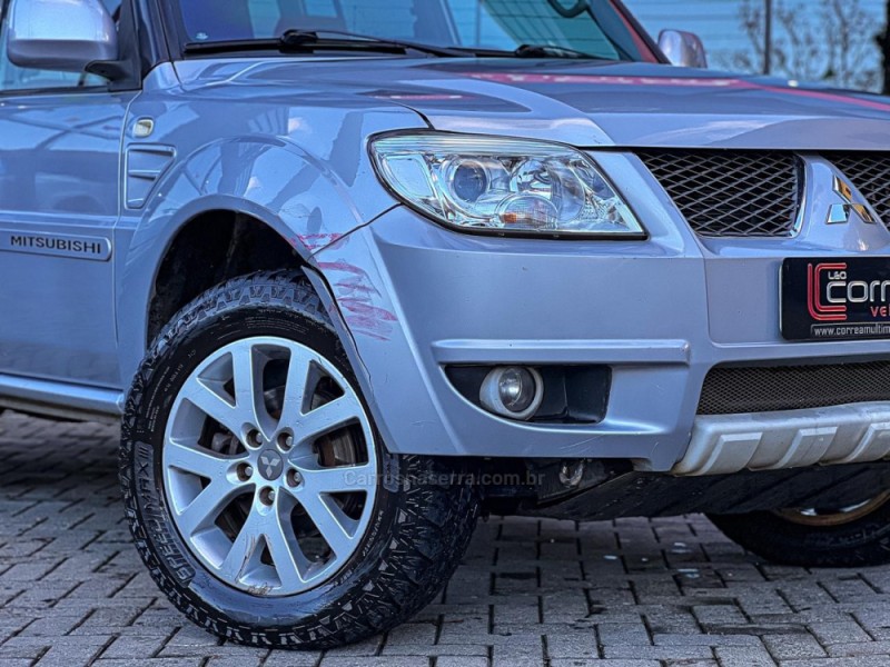 PAJERO TR4 2.0 4X4 16V 140CV FLEX 4P AUTOMÁTICO - 2010 - CANELA
