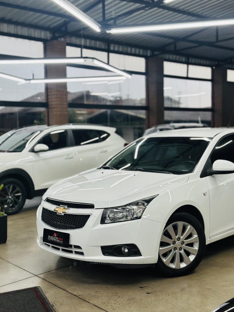 CRUZE 1.8 LTZ 16V FLEX 4P AUTOMÁTICO - 2014 - CANELA