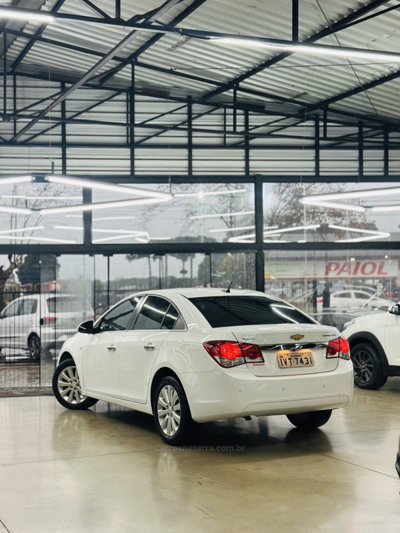 CRUZE 1.8 LTZ 16V FLEX 4P AUTOMÁTICO - 2014 - CANELA