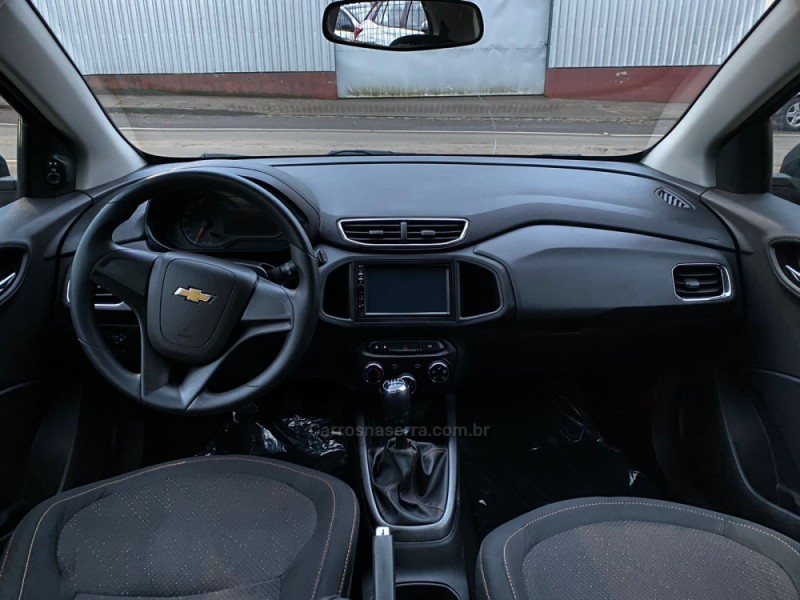 ONIX 1.4 MPFI LTZ 8V FLEX 4P MANUAL - 2015 - VACARIA