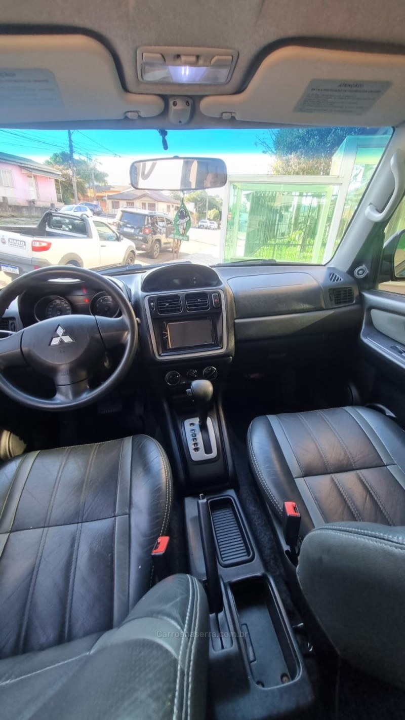 PAJERO TR4 2.0 4X2 16V 140CV FLEX 4P AUTOMÁTICO - 2013 - PASSO FUNDO