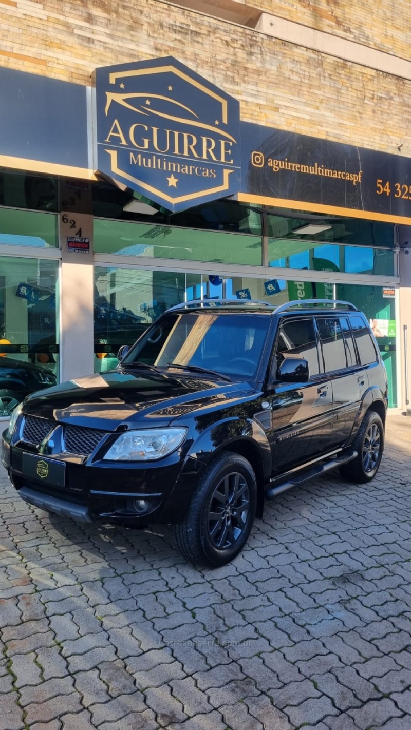pajero tr4 2.0 4x2 16v 140cv flex 4p automatico 2013 passo fundo
