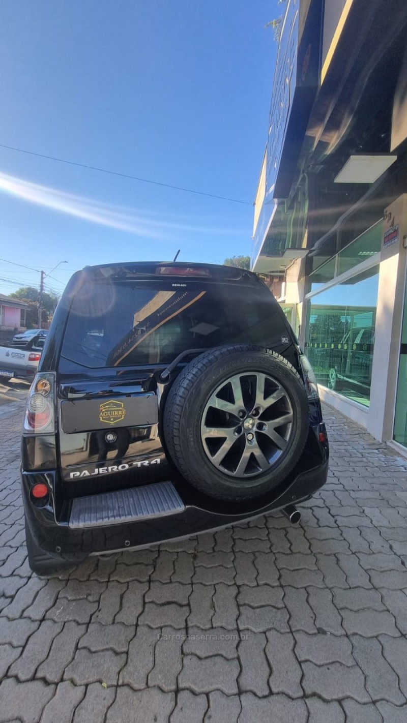 PAJERO TR4 2.0 4X2 16V 140CV FLEX 4P AUTOMÁTICO - 2013 - PASSO FUNDO