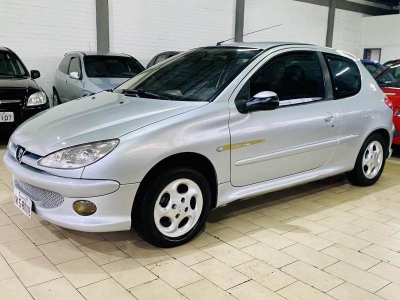 206 1.0 QUIKSILVER 16V GASOLINA 2P MANUAL - 2002 - CAXIAS DO SUL