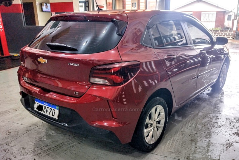 ONIX 1.0 LT 12V TURBO FLEX 4P MANUAL - 2021 - CAXIAS DO SUL