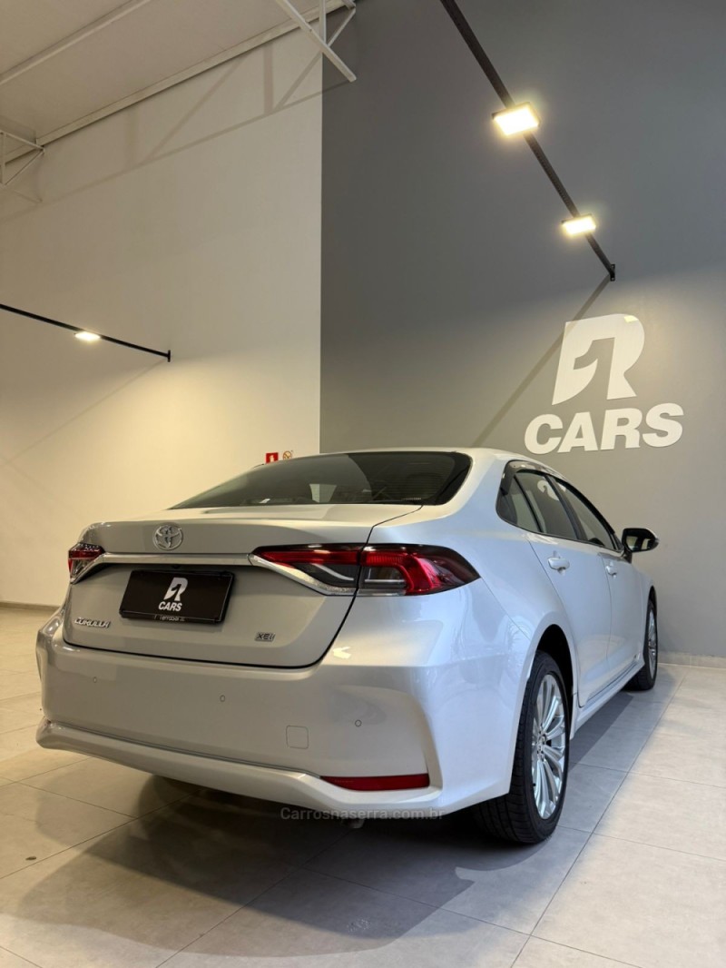 COROLLA 2.0 XEI 16V FLEX 4P AUTOMÁTICO - 2023 - LAJEADO