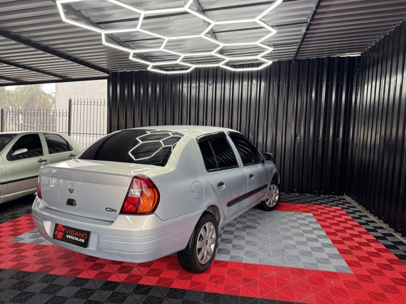CLIO 1.0 RN 8V GASOLINA 4P MANUAL - 2002 - CAXIAS DO SUL