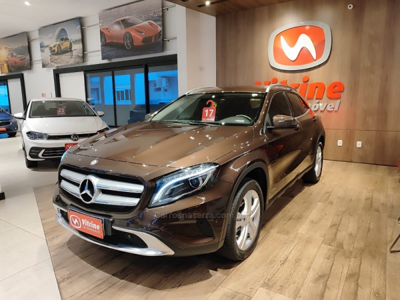 GLA 200 1.6 CGI STYLE 16V TURBO GASOLINA 4P AUTOMÁTICO - 2017 - ERECHIM