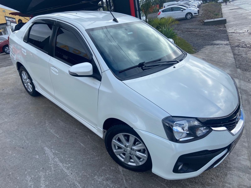 ETIOS 1.5 PLATINUM SEDAN 16V FLEX 4P AUTOMÁTICO - 2018 - CAXIAS DO SUL