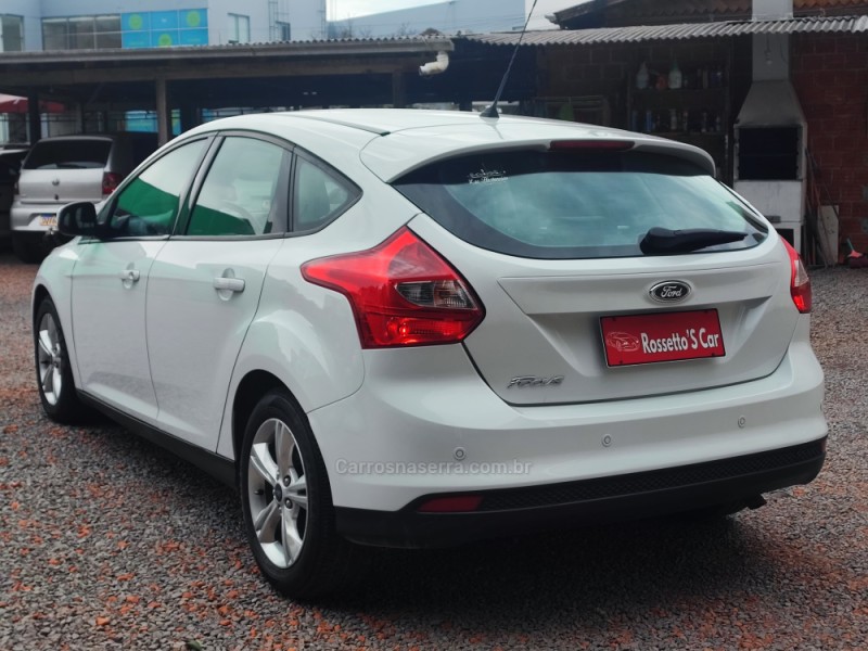 FOCUS 1.6 SE 16V FLEX 4P AUTOMÁTICO - 2014 - FARROUPILHA