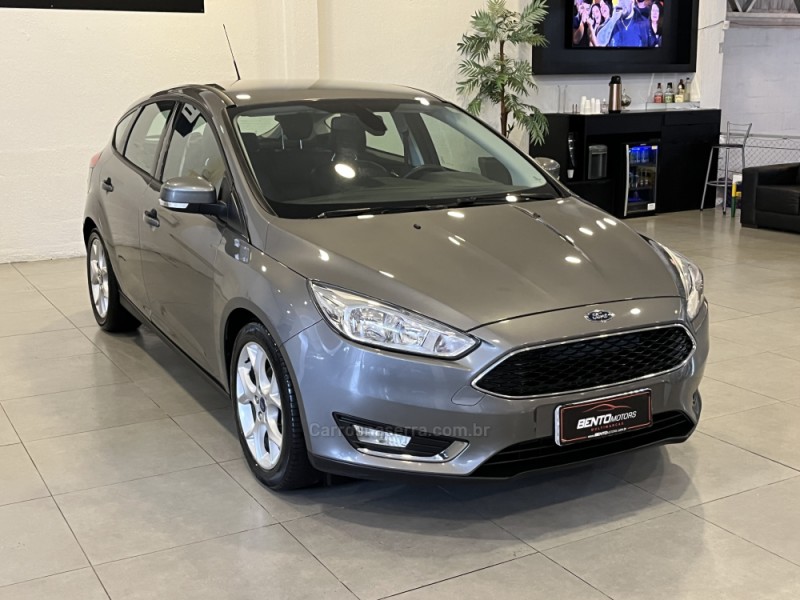 FOCUS 2.0 SE PLUS 16V FLEX 4P AUTOMÁTICO - 2017 - BENTO GONçALVES