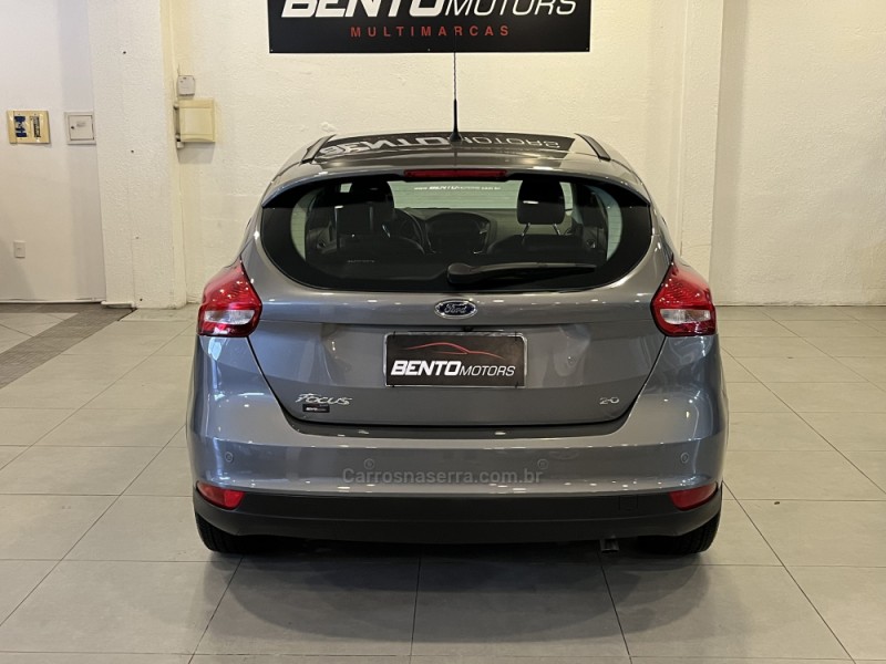 FOCUS 2.0 SE PLUS 16V FLEX 4P AUTOMÁTICO - 2017 - BENTO GONçALVES