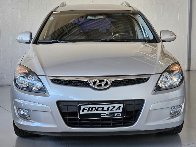 I30 CW 2.0 MPFI 16V GASOLINA 4P MANUAL - 2011 - FARROUPILHA