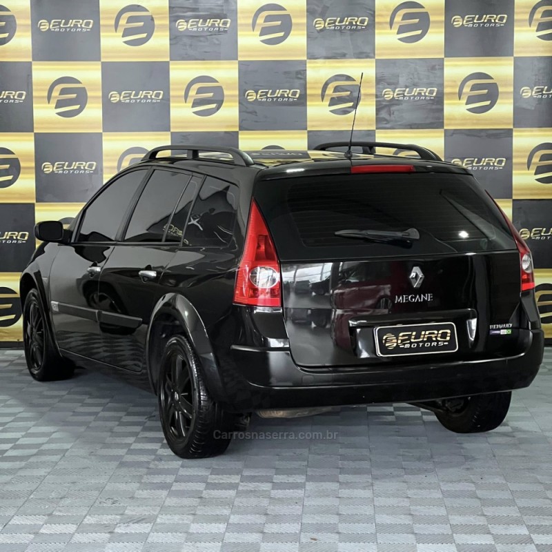 MÉGANE 2.0 DYNAMIQUE COUPÉ CABRIOLET 16V GASOLINA 2P AUTOMÁTICO - 2008 - PORTãO