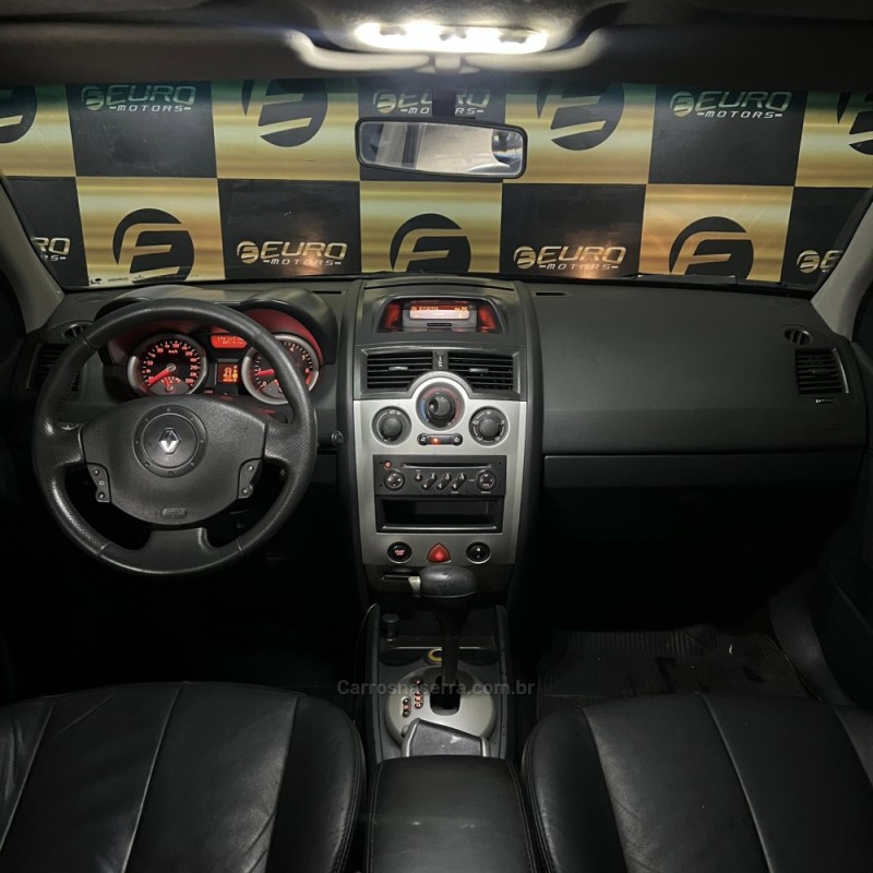 MÉGANE 2.0 DYNAMIQUE COUPÉ CABRIOLET 16V GASOLINA 2P AUTOMÁTICO - 2008 - PORTãO