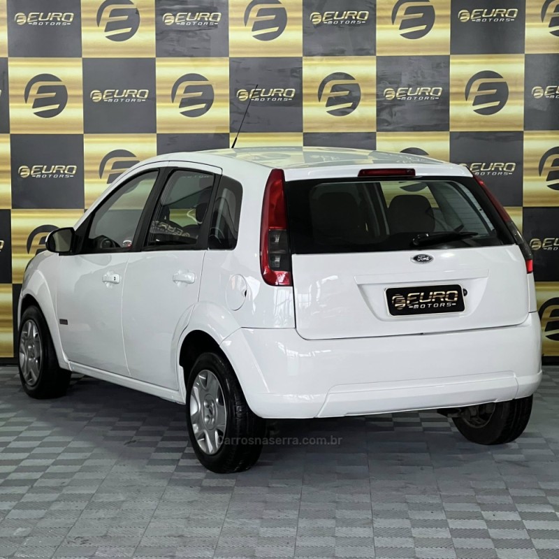 FIESTA 1.6 ROCAM HATCH 8V FLEX 4P MANUAL - 2013 - PORTãO