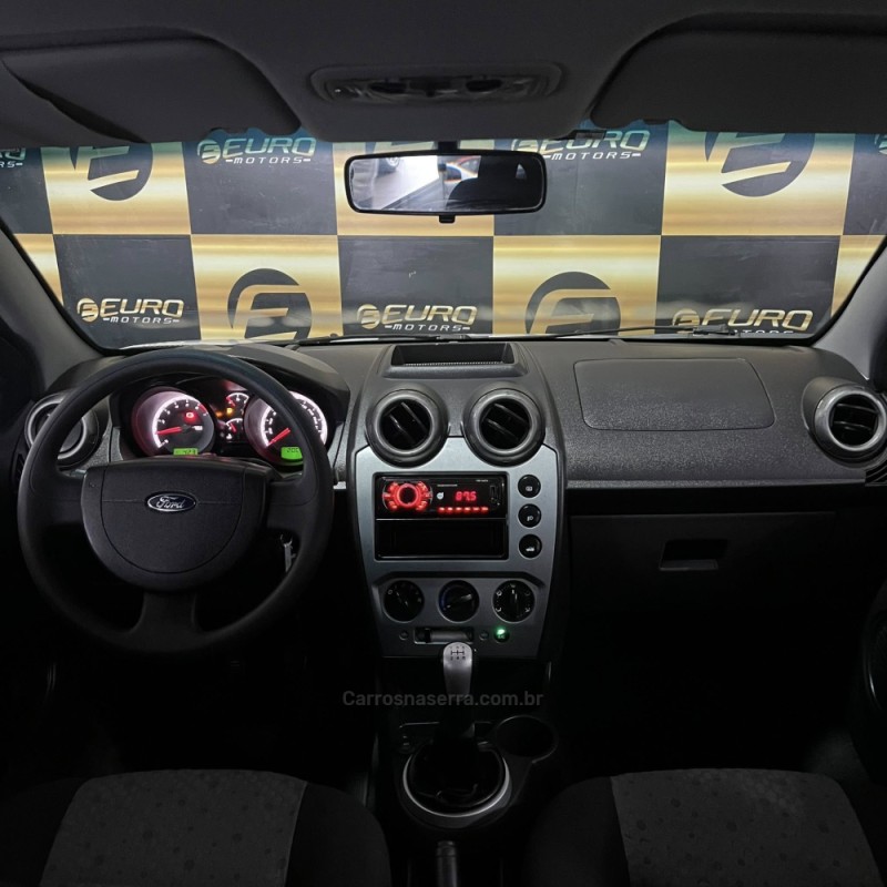 FIESTA 1.6 ROCAM HATCH 8V FLEX 4P MANUAL - 2013 - PORTãO