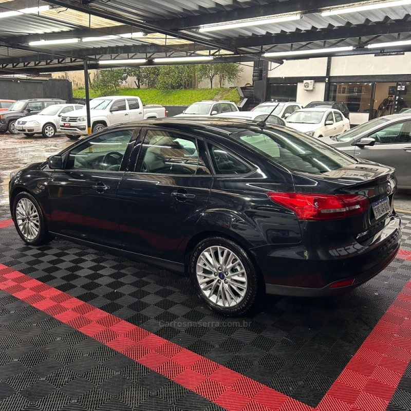 FOCUS 2.0 SE FASTBACK 16V FLEX 4P AUTOMÁTICO - 2018 - PASSO FUNDO