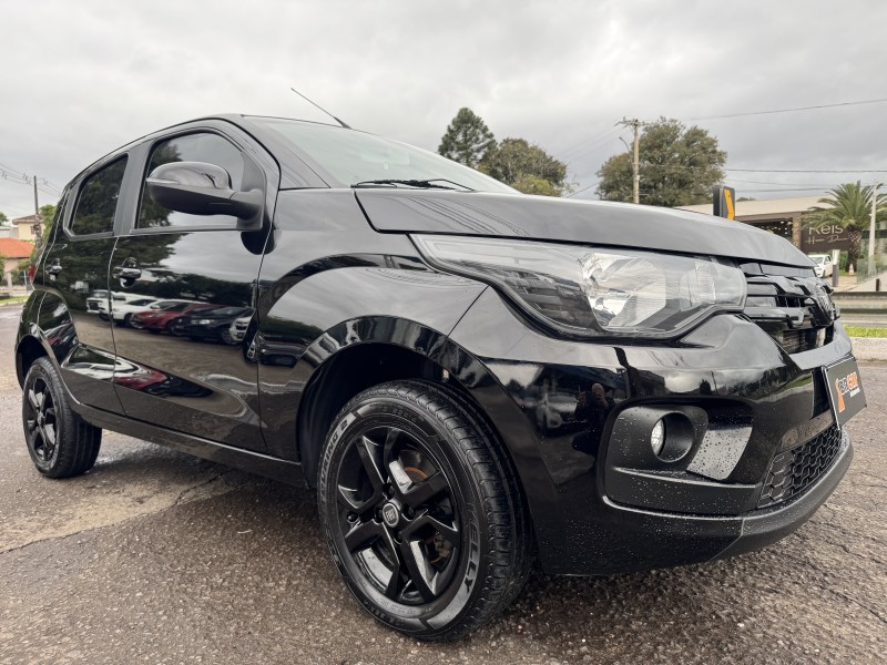 MOBI 1.0 8V EVO FLEX LIKE. ON MANUAL - 2017 - DOIS IRMãOS