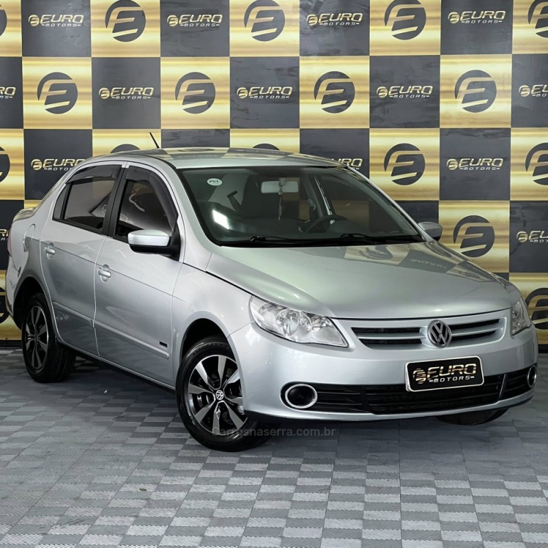 VOYAGE 1.0 MI 8V FLEX 4P MANUAL - 2010 - PORTãO