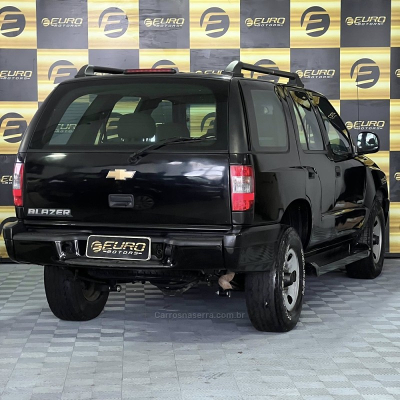 BLAZER 2.4 MPFI 4X2 8V GASOLINA 4P MANUAL - 2010 - PORTãO
