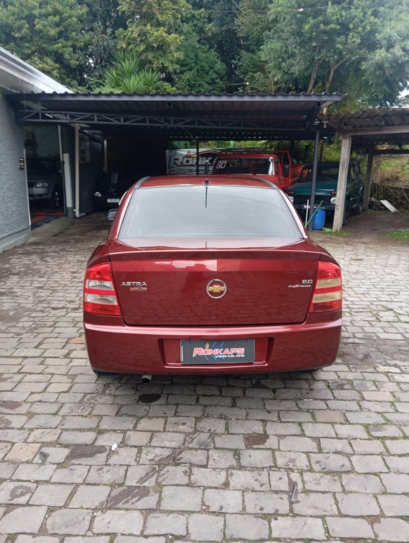ASTRA 2.0 MPFI ADVANTAGE SEDAN 8V FLEX 4P MANUAL - 2007 - CAXIAS DO SUL