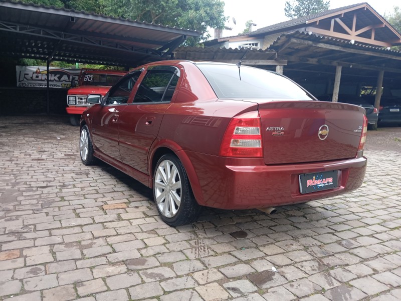 ASTRA 2.0 MPFI ADVANTAGE SEDAN 8V FLEX 4P MANUAL - 2007 - CAXIAS DO SUL