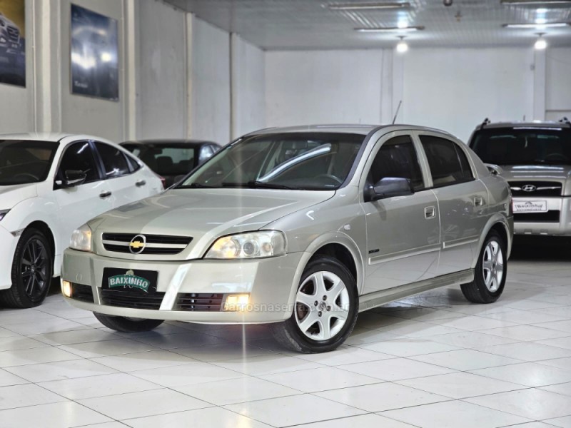ASTRA 2.0 MPFI ADVANTAGE SEDAN 8V FLEX 4P MANUAL